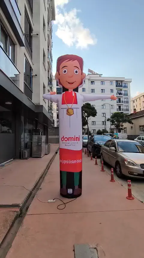 Domini — Personaggio di marca personalizzato