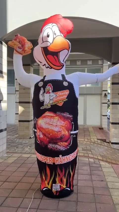 Grill Charly's — Mascotte pollo con prodotto