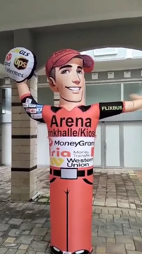 Punto servizi Arena — Figura pubblicitaria personalizzata con messaggio